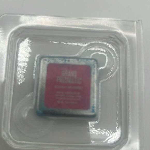 JEFFREE STAR COSMETICS - EYE SHADOW SINGLE - GRAND PRISMATIC - Picture 4 of 5